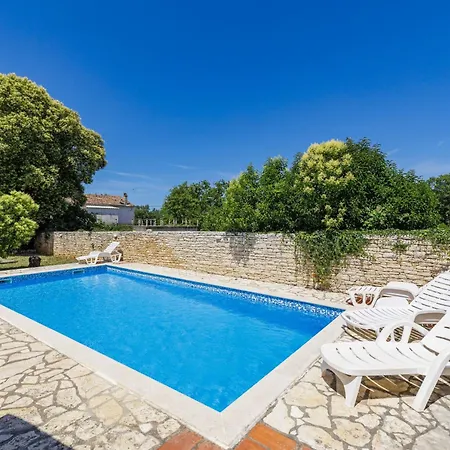 Dom wakacyjny Cittanobile By Interhome Tinjan