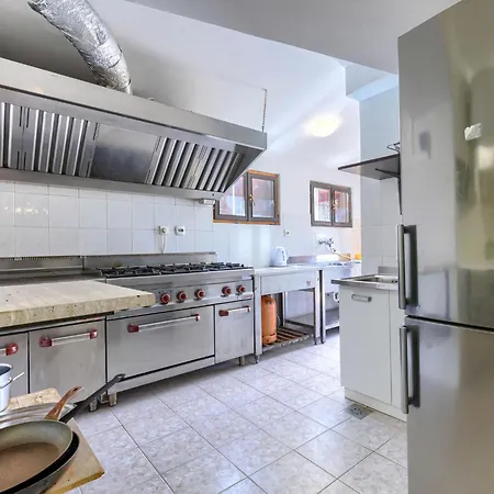 Dom wakacyjny Cittanobile By Interhome Tinjan