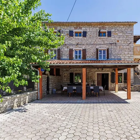 Cittanobile By Interhome Dom wakacyjny Tinjan