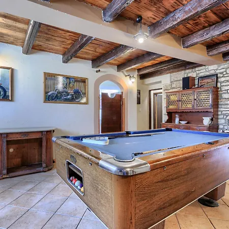 Dom wakacyjny Cittanobile By Interhome Tinjan