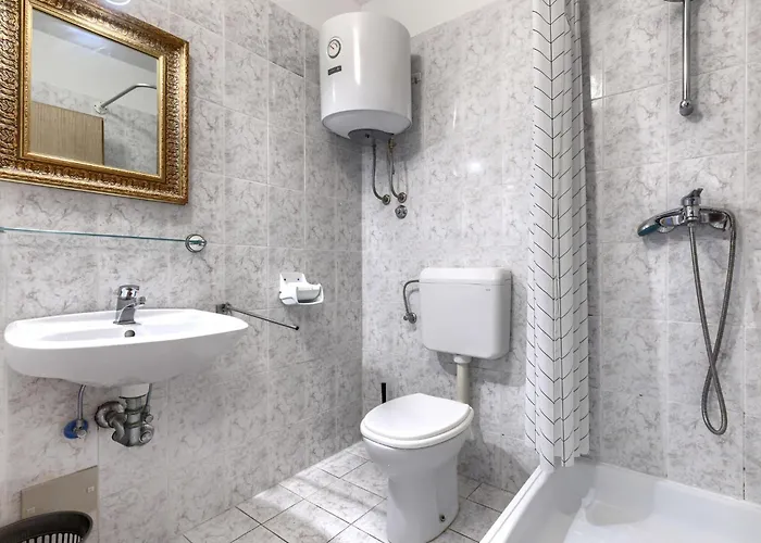 Cittanobile By Interhome Vikendica Tinjan